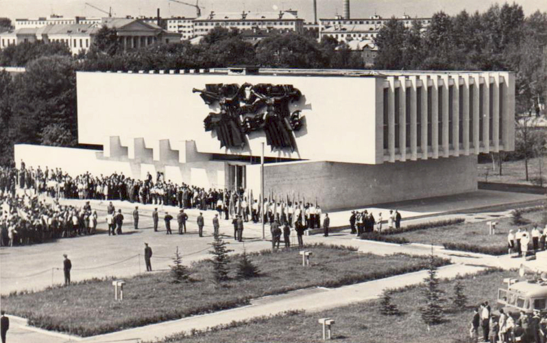 День открытия Музея боевой комсомольской славы имени А. Матросова