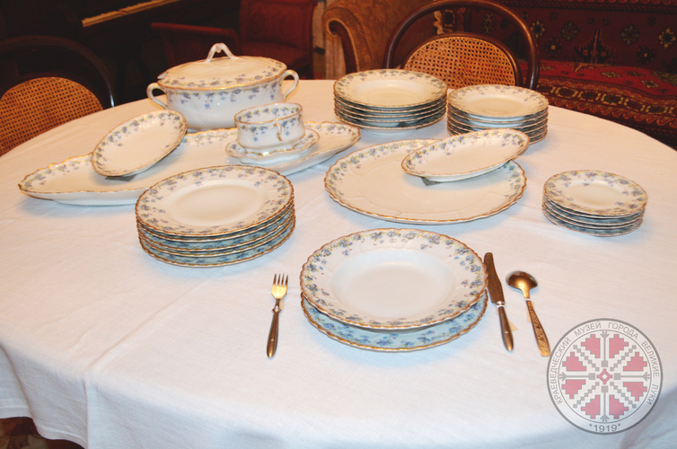 Столовый сервиз, принадлежавший семье Виноградовых